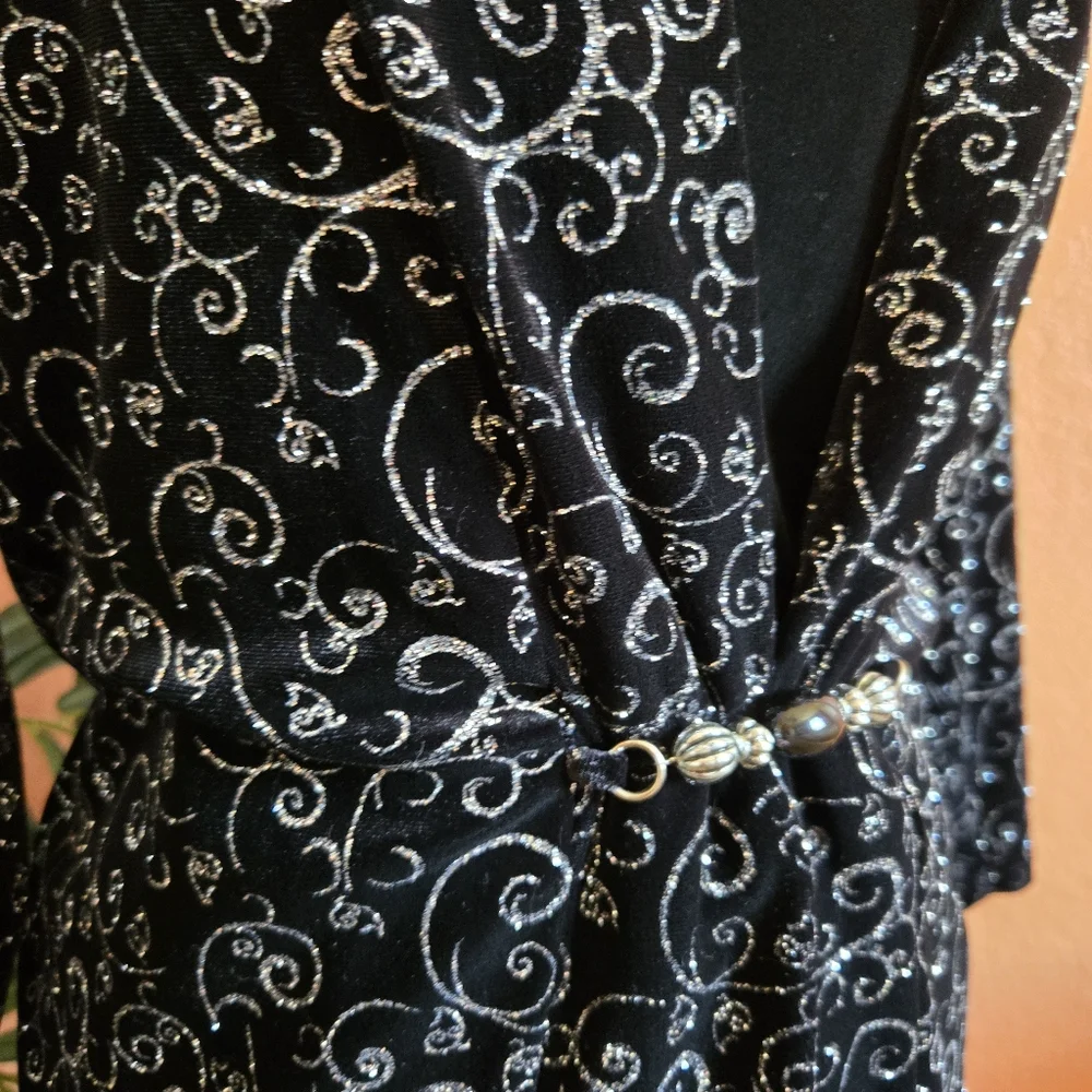 3/$25 Notations Woman Velvet Sparkle Top Jaxket Stretch 1X Black Silver Evening - Picture 4 of 12